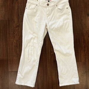 Cabi  Women’s White Jeans Kick It Crop Size 8 Regular Fit